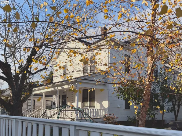 412 E 17th St, Vancouver, WA 98663