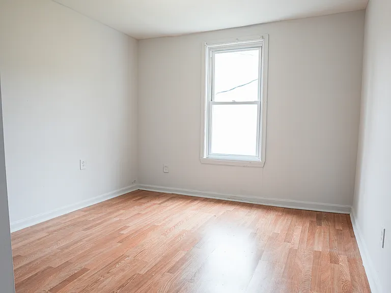 1412 E Lafayette Ave — Photo 20