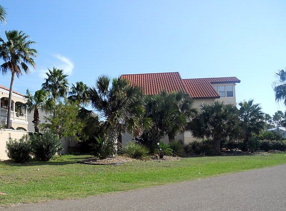 4th image of 228 W Sunset Dr