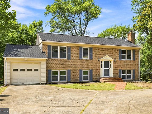 2nd image of 1534 Malvern Hill Pl