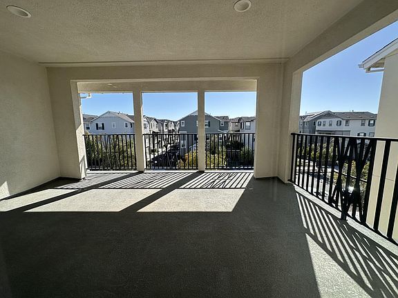 4th image of 37649 Cape Cod Rd