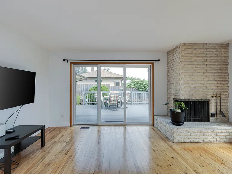 4909 SE Mason Ln — Photo 8