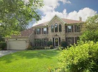 67 Christina Cir, Wheaton, IL