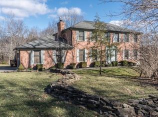 9550 Hopewell Rd, Cincinnati, OH 45249