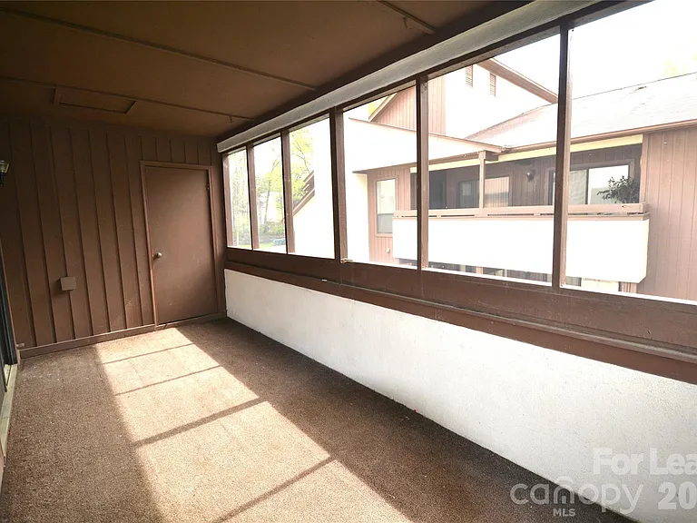 7124 Winery Ln — Photo 29