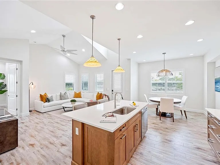 7018 Saona Ct — Photo 1