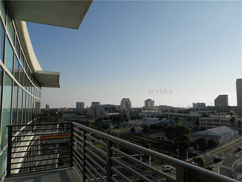 1st image of 1120 E Kennedy Blvd Unit 814