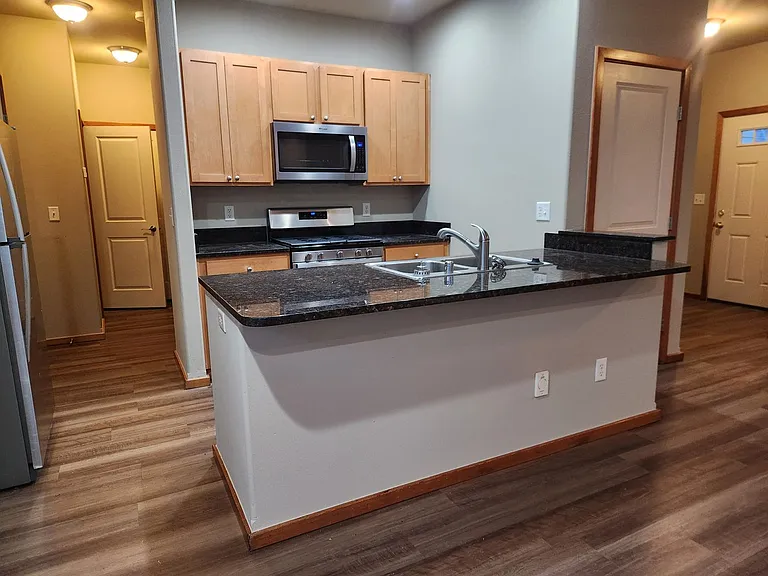6216 Malloy Ave — Photo 3