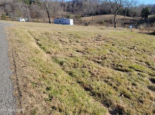 8404 McCubbins Ln, Knoxville, TN 37924