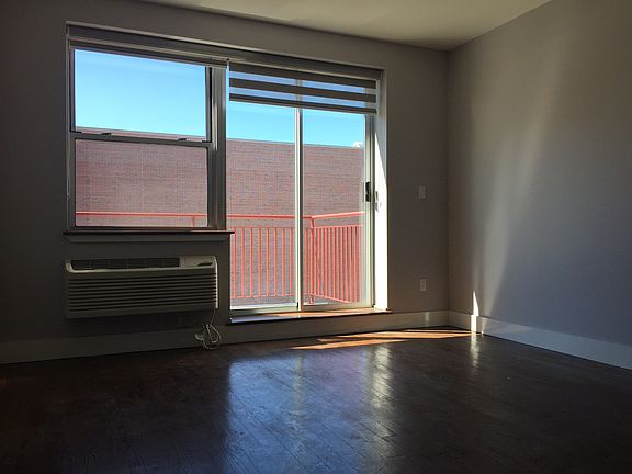 3rd image of 168 Throop Ave #33B3B3