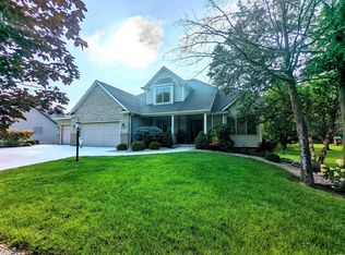 2437 Red Oak Ct, Bluffton, IN 46714