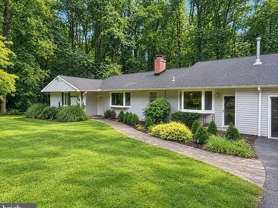1st image of 2555 Sand Hill Rd
