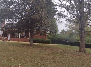 183 W Pine St, Chatsworth, GA 30705