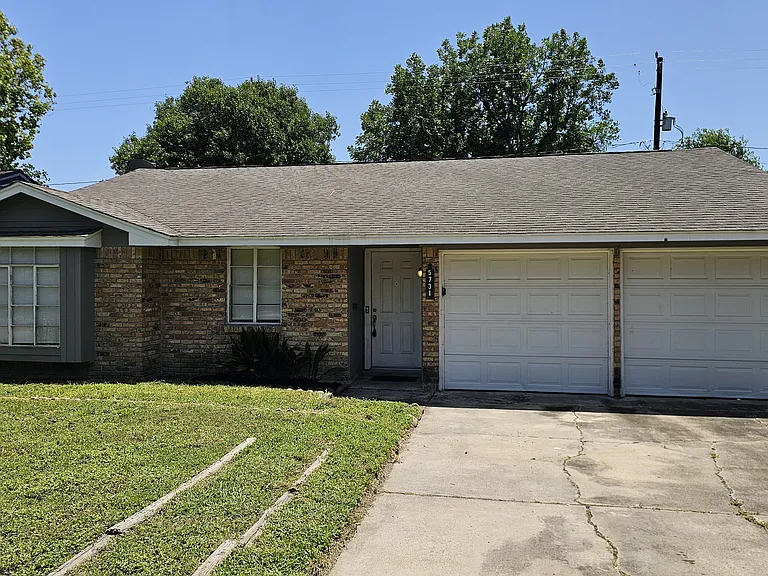 5731 W Airport Blvd — Photo 1