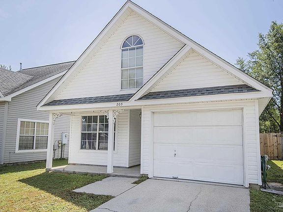 3rd image of 203 Wildflower Ln