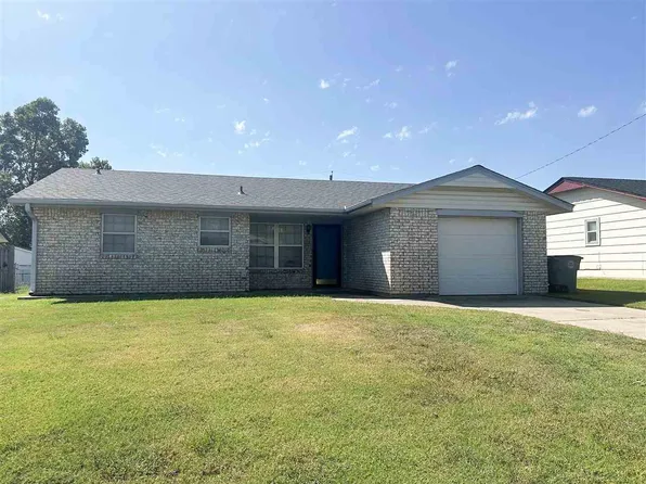 111 NE English St, Lawton, OK 73507