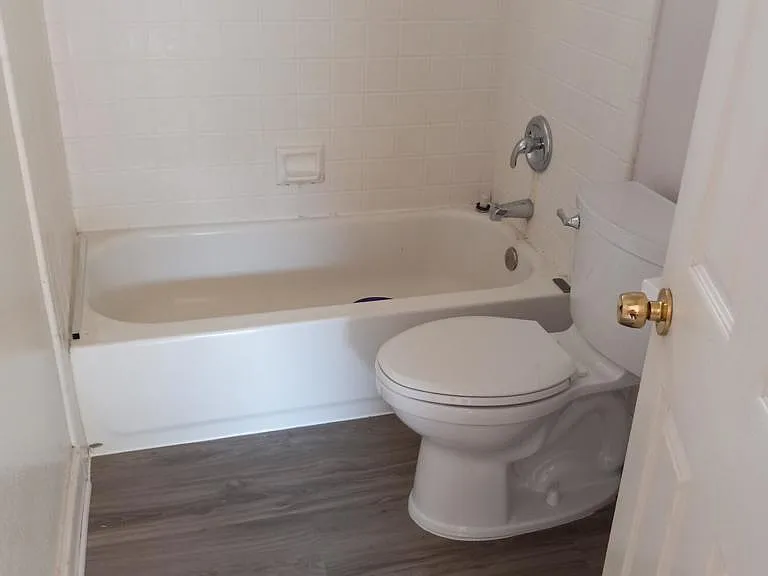 225 Brett Way — Photo 9