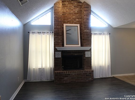 5th image of 6110 Britania Ct