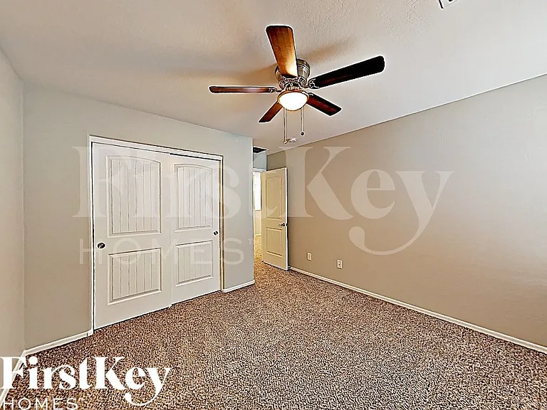 12061 W Rowel Rd — Photo 9