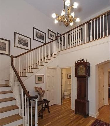 2nd image of 2491 Fairmount Blvd