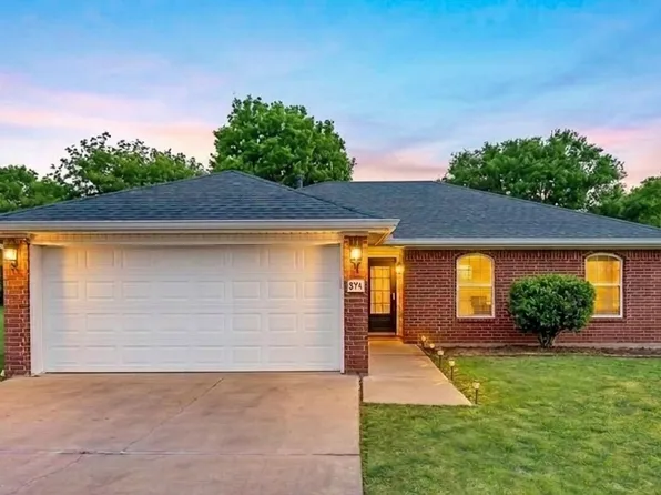 871 Bliss St, Centerton, AR 72719