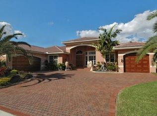 15139 SW 34th St, Davie, FL 33331