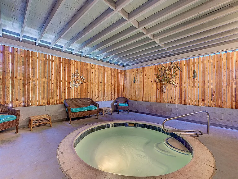 4050_Palos Verdes St-46