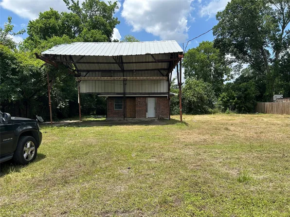8125 Tidwell Rd, Houston, TX 77028