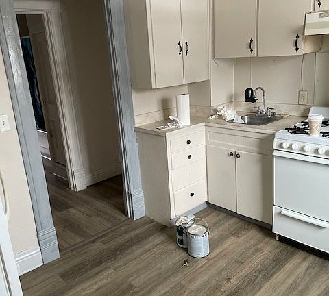 2nd image of 312 W Telegraph St #1