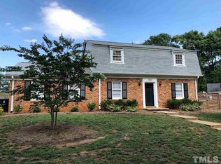 3520 Huntleigh Dr, Raleigh, NC 27604