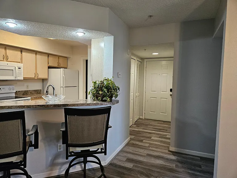 814 Crest Pines Dr #934 — Photo 3