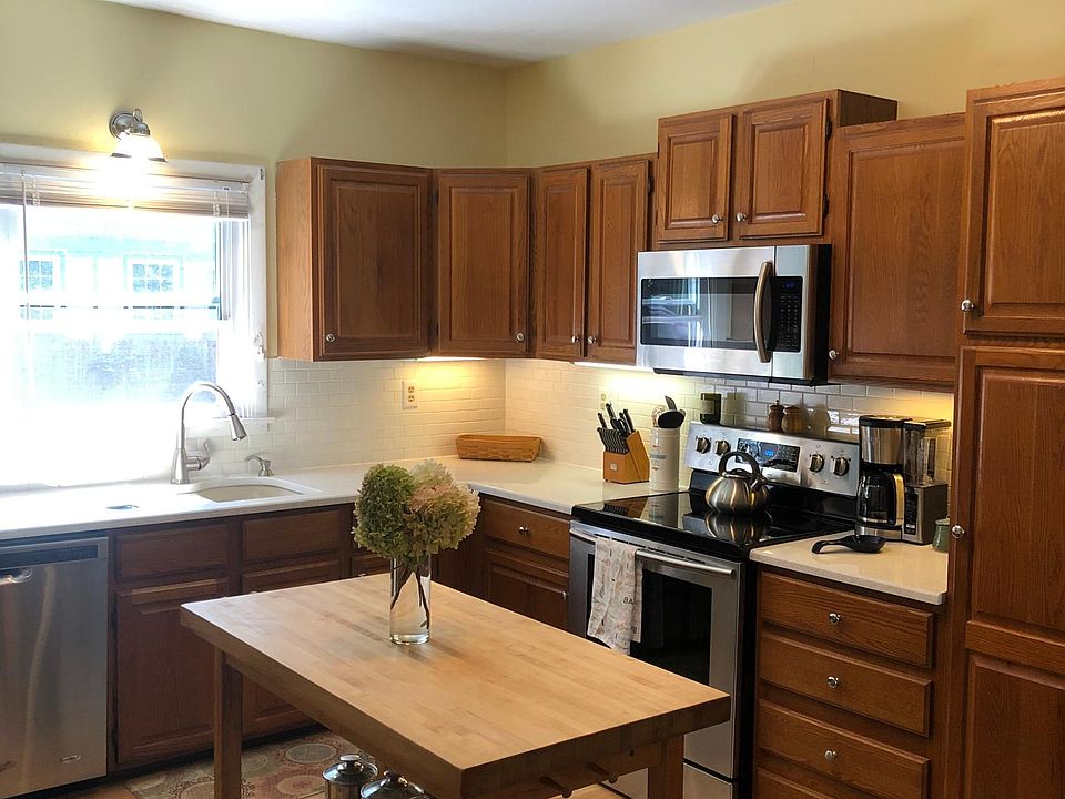 1st image of 11 Cushing St #1