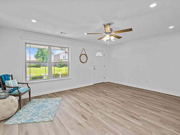3rd image of 5709 Trammel Estates Dr