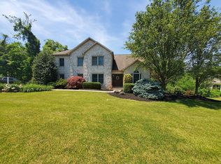 1804 Signal Hill Dr, Mechanicsburg, PA 17050