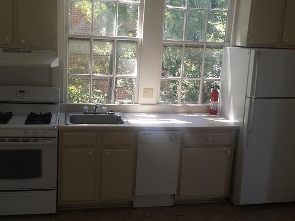 2nd image of 2735 Napoleon Ave APT 2