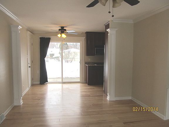 3rd image of 2210 W Mayfield Ave