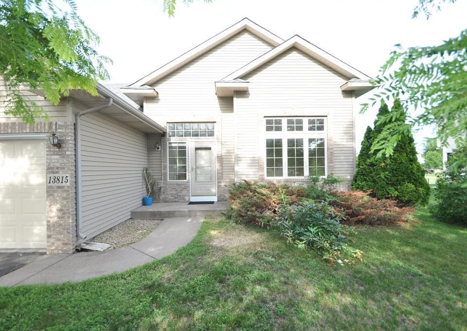 1st image of 13815 Goldenrod St NW