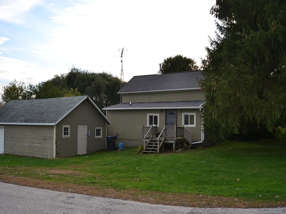 1st image of N137 School St