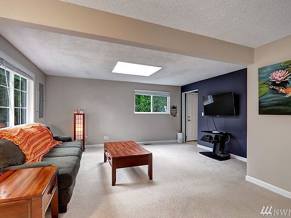 3rd image of 18424 NE 156th St
