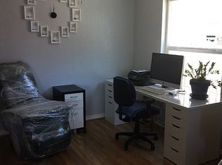 913 W Almond St, Compton, CA 90220