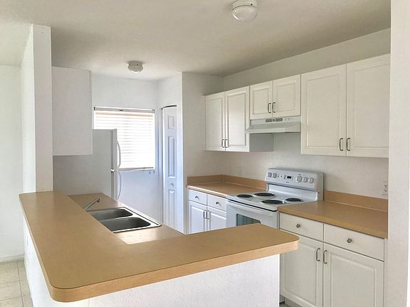 4th image of 1316 N 19th Ave #B