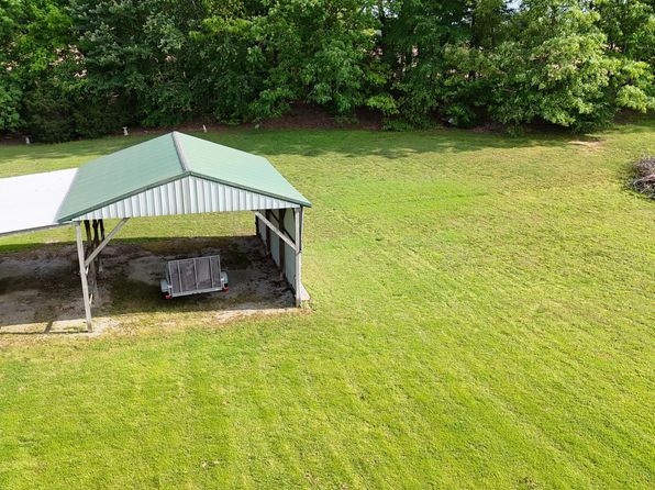 290 Westover Rd, Huron, TN 38345