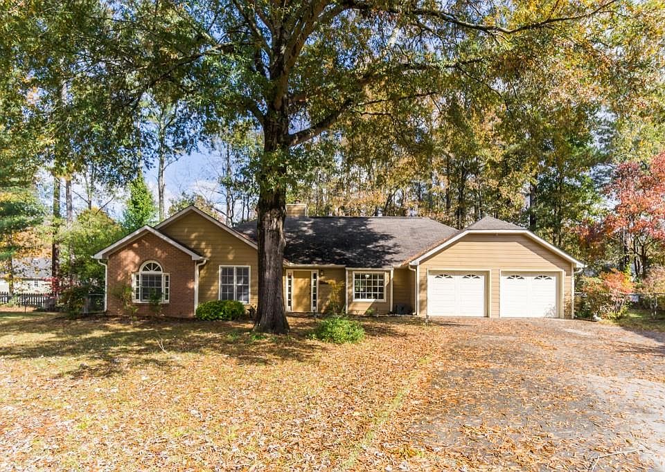 1st image of 2398 Southern Oak Dr SW