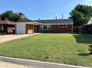 137 W Rose Dr, Midwest City, OK 73110