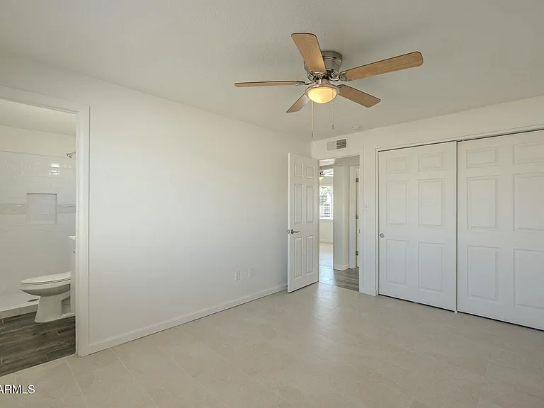 3650 E Eugie Ave — Photo 16