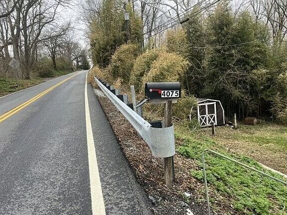 4th image of 4075 Watson Ln