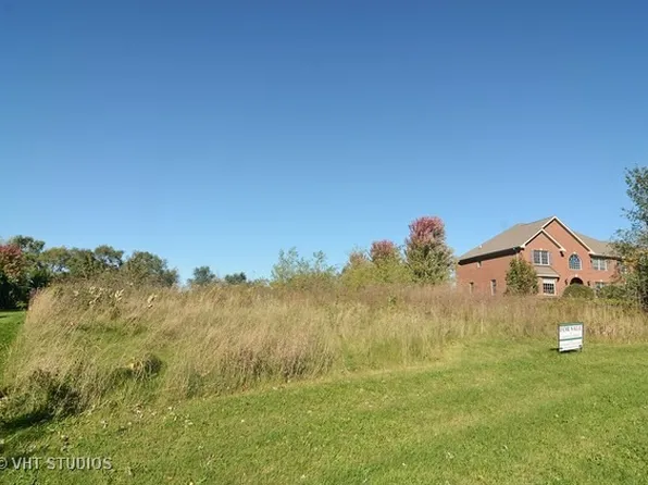 4 Rose Ln, Hawthorn Woods, IL 60047
