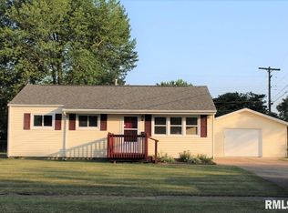 200 Radisson Rd, Marquette Heights, IL 61554