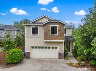 19637 81st Ln NE, Kenmore, WA 98028