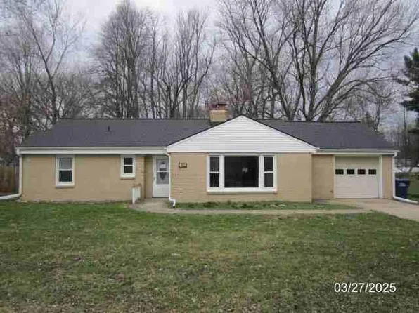 121 Maplehurst Blvd, Battle Creek, MI 49017